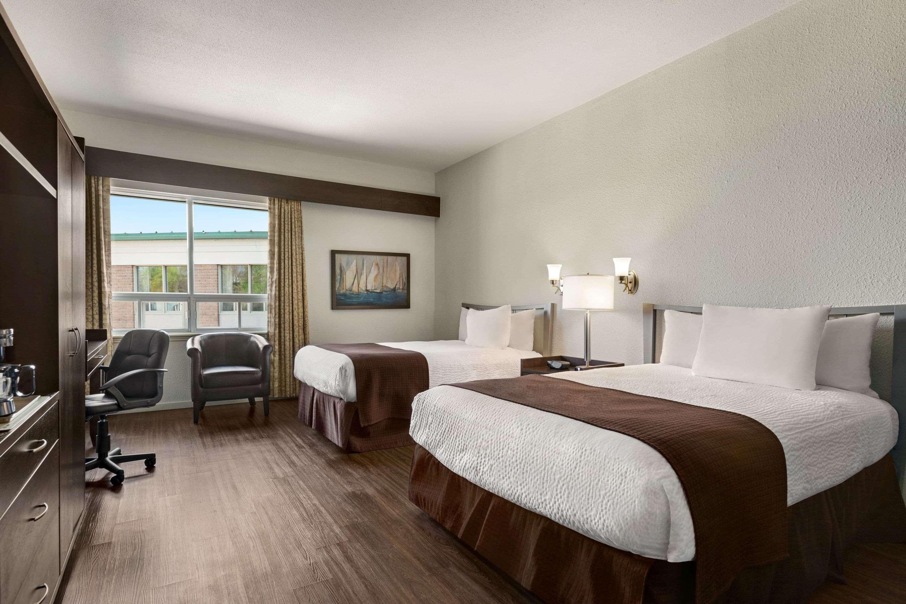 Days Inn By Wyndham מונמאני מראה חיצוני תמונה