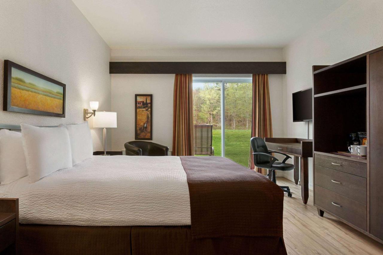 Days Inn By Wyndham מונמאני מראה חיצוני תמונה